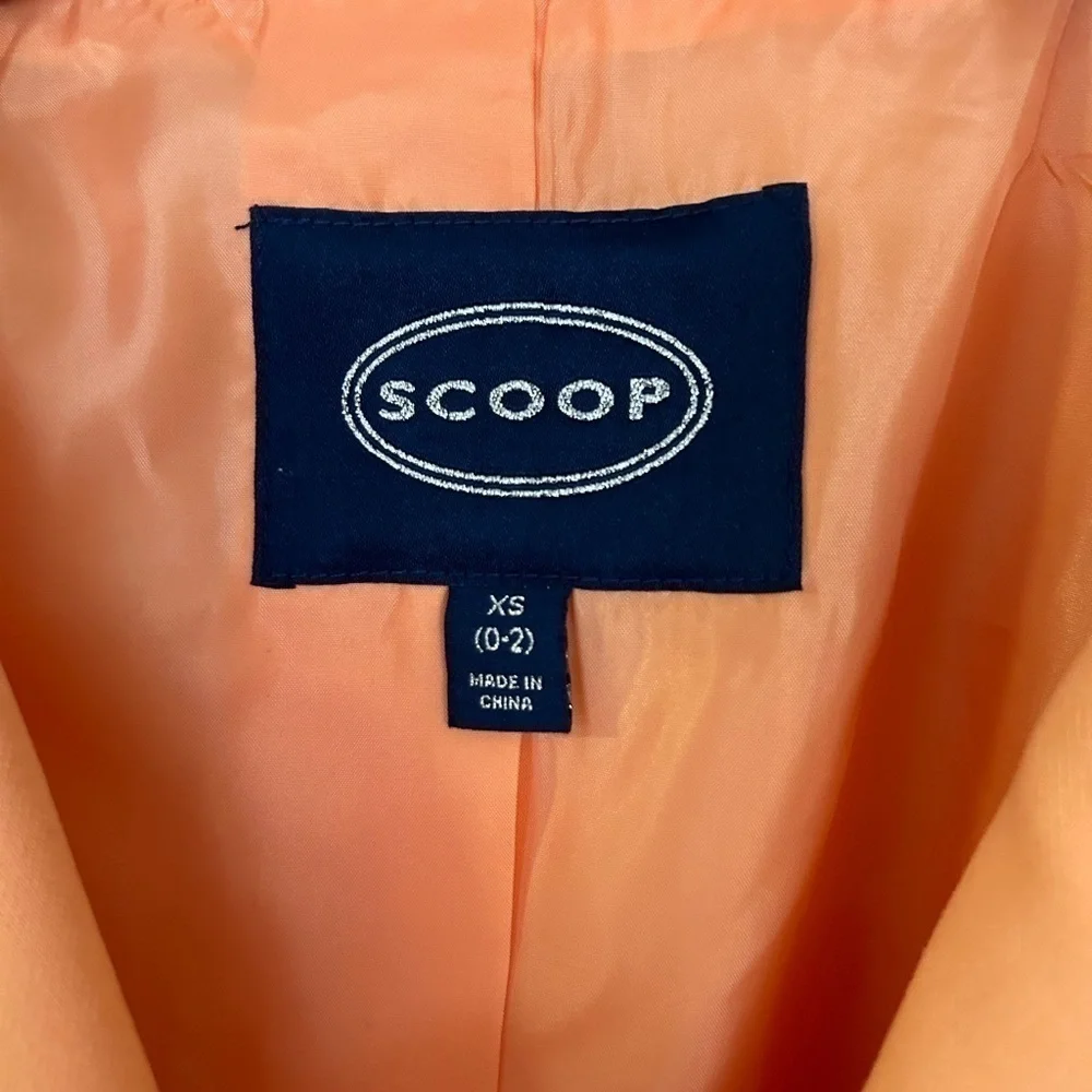 NWT scoops crunch, sleeve button blazer size XS 0/2